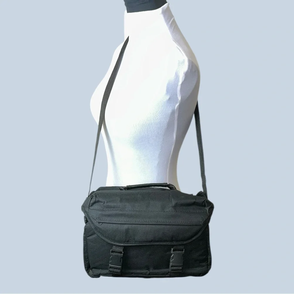 Highly Padded Camera Bag Protective Black Bag Multi Pockets Zips Universal Fit